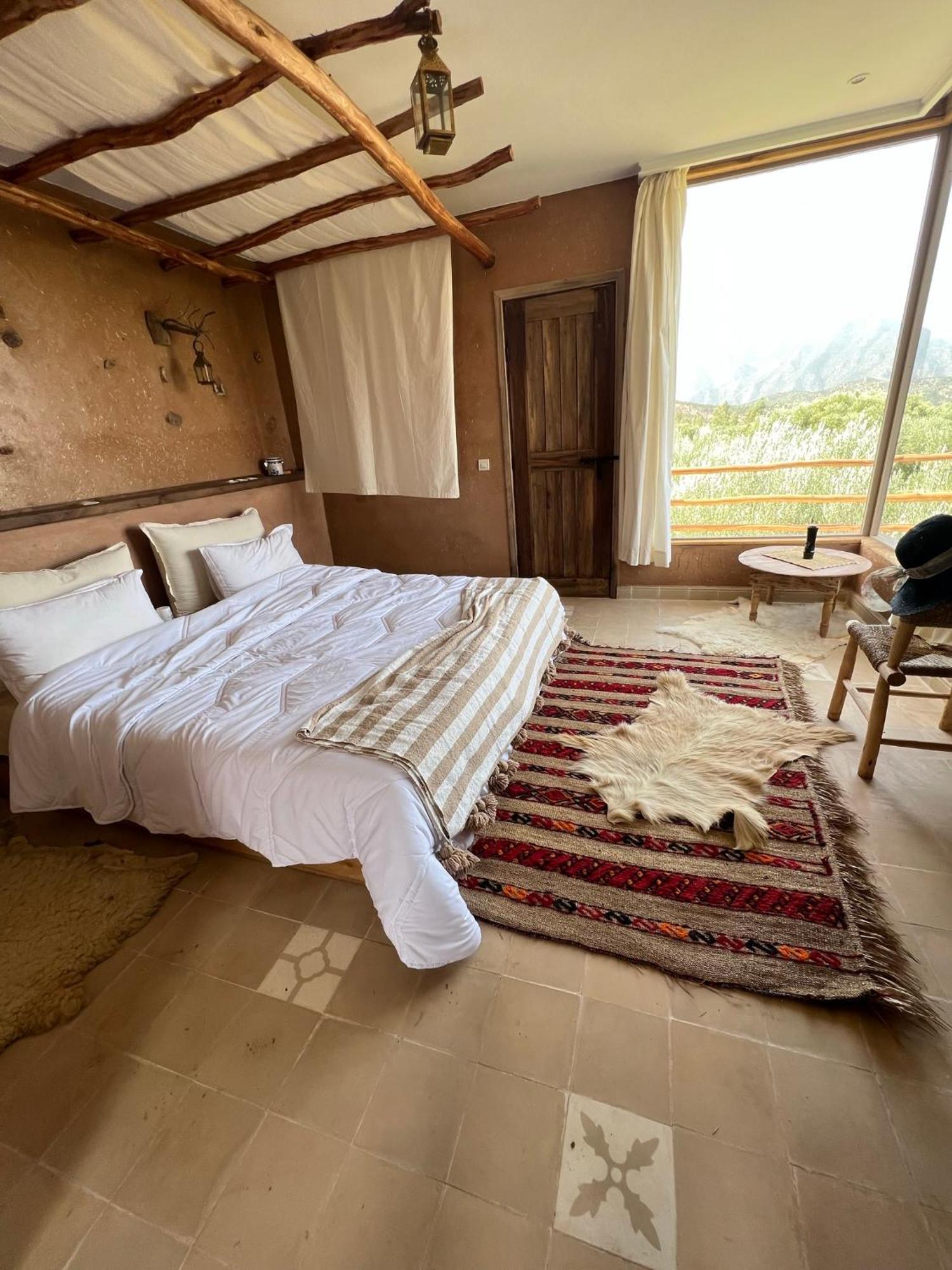Bin Jbal Resort 奥伊俄贞 外观 照片