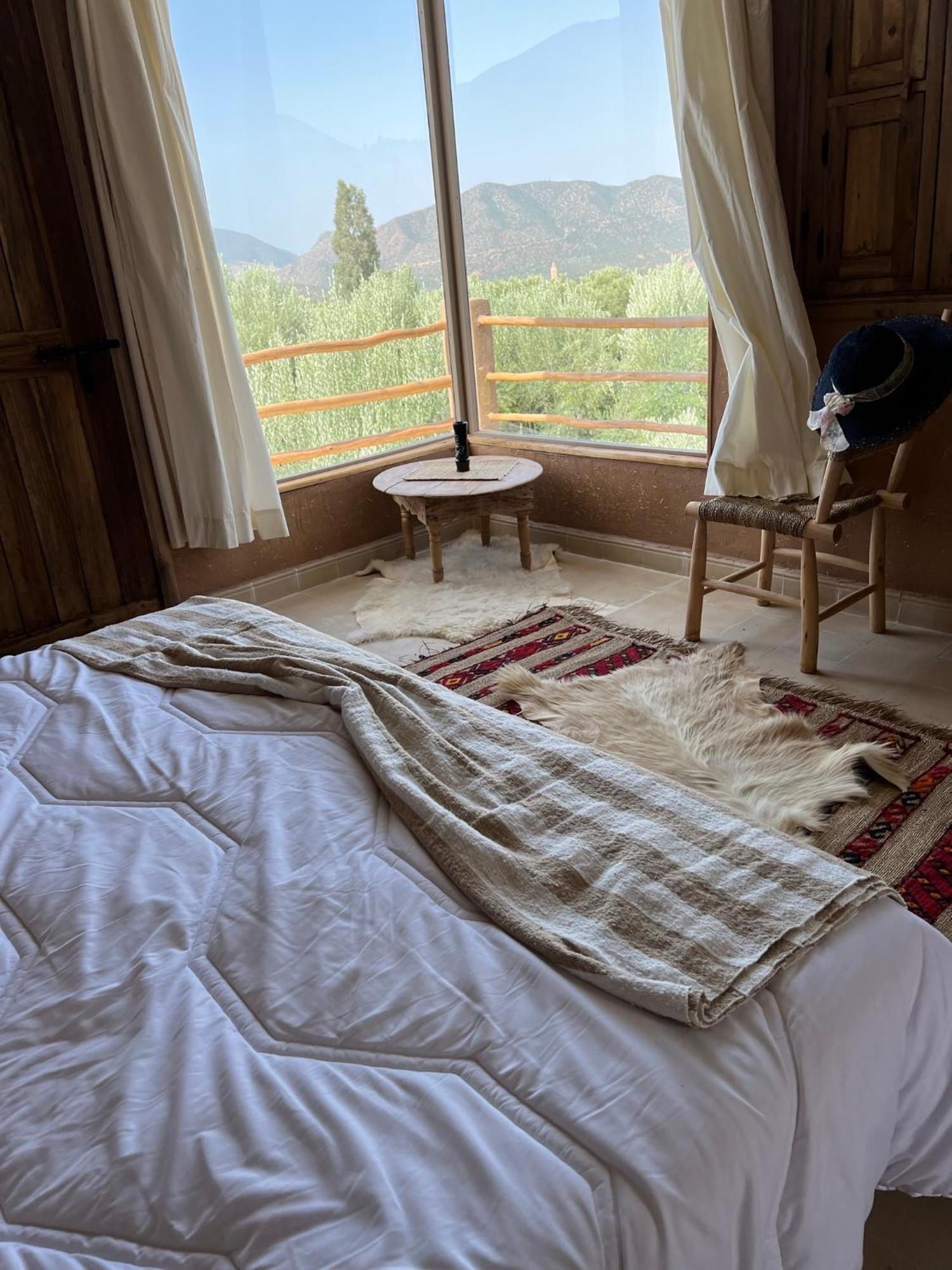 Bin Jbal Resort 奥伊俄贞 外观 照片