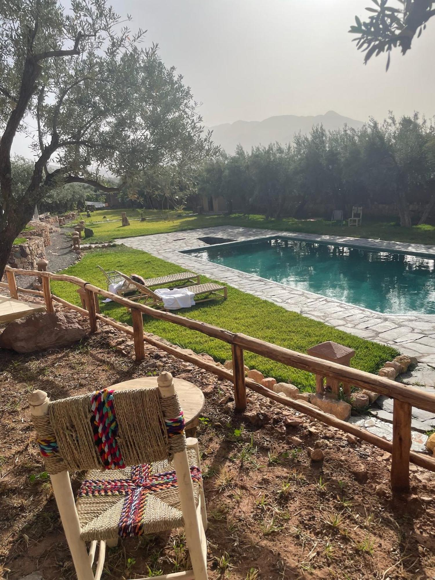 Bin Jbal Resort 奥伊俄贞 外观 照片